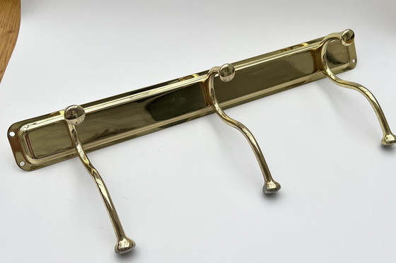 Image 1 of Perchero de pared de latón pulido con tres ganchos dobles, década de 1970-1980