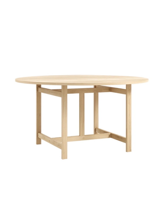 Moebe CPH - Round Dining Table Ø130cm - Oak – Wood (photo 3 of 5)