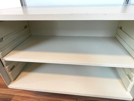Image 1 of Conception du système d'étagères Vitsoe SDR 606 de Dieter Rams
