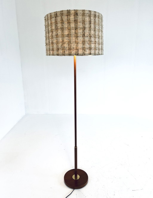 Temde Lampe + Bücherregal