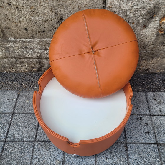 Image 1 of Puff naranja, serie Dilly Dally, Luigi Massoni para Poltrona Frau, 70’s - Italia