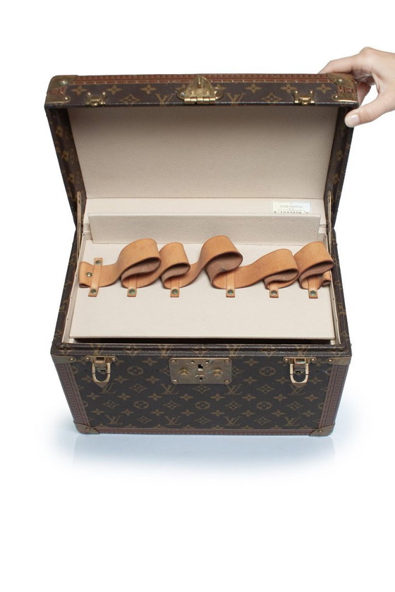 Image 1 of Louis Vuitton Kosmetikkoffer aus Monogram Canvas