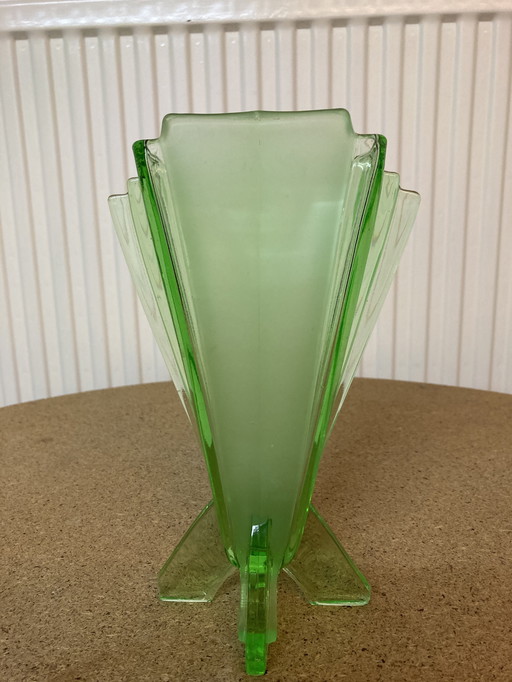 Stolze Art Deco Vase grün