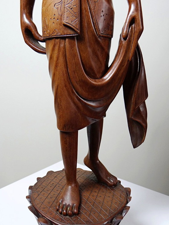 Image 1 of Grande scultura vintage in legno realizzata a mano, raffigurante una ballerina balinese, anni '60-'80.