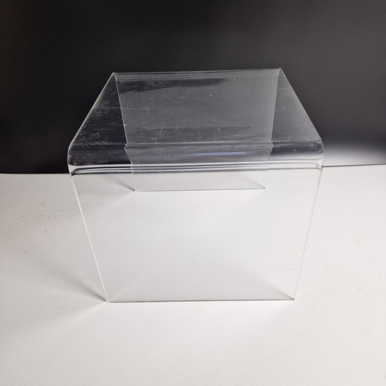 Image 1 of Vintage Plexiglas Side Table - Translucent Curved Acrylic Glass Table - Perspex, Transparent - Mid - Century, Space Age Table
