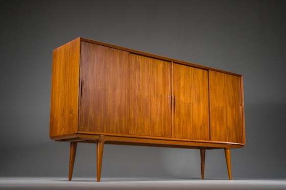 Image 1 of  Model 19 Teakhouten dressoir van Gunni Omann voor Omann Jun, Denemarken, jaren 60