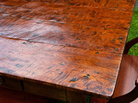 Image 1 of Grande table de salle à manger coloniale en teck massif avec 8 chaises et coussins