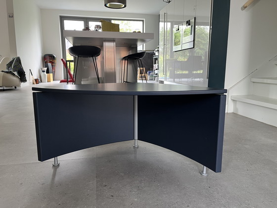 Image 1 of Leolux bijzettafel