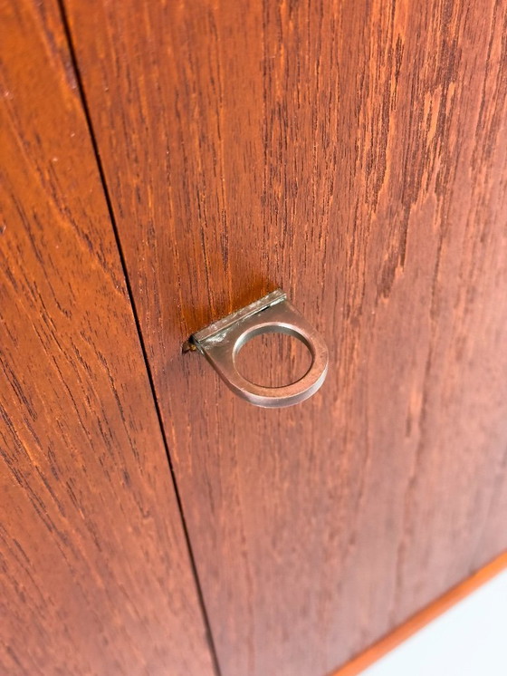 Image 1 of Teakhouten Ry-100 kast van Hans J. Wegner voor Ry Møbler, jaren 60