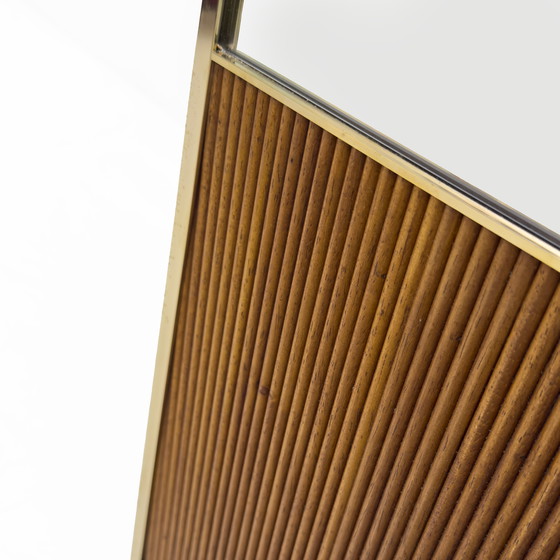 Image 1 of Mid Century Moderne Messing en Houten Vloerspiegel, Italië, 1970