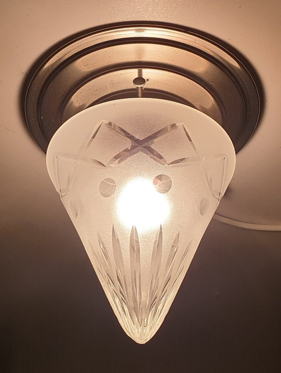 Image 1 of Lámpara de techo Art Déco con cristal tallado.