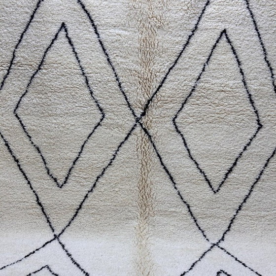 Image 1 of Moroccan rug in natural wool 200cmx300cm