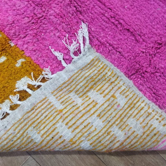 Image 1 of Gestreifter Berberteppich | Marokkanischer Wollteppich | 250 × 150 cm