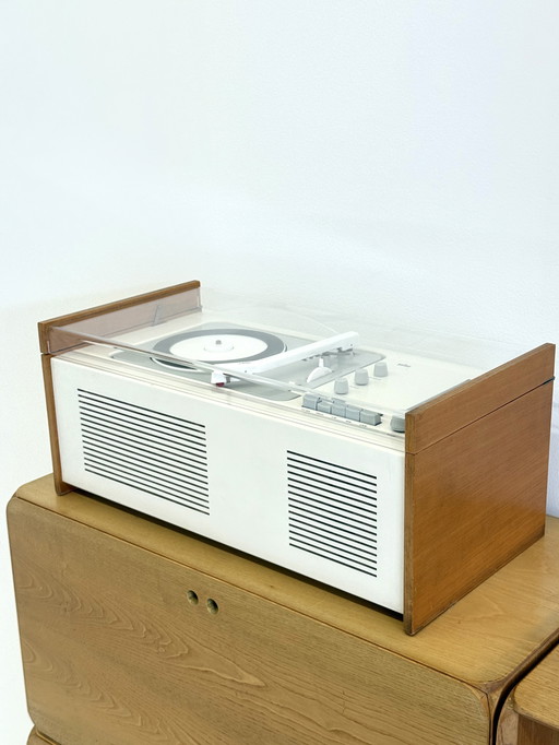Tourne-disque radio Braun SK6 par Dieter Rams & Hans Gugelot 1961