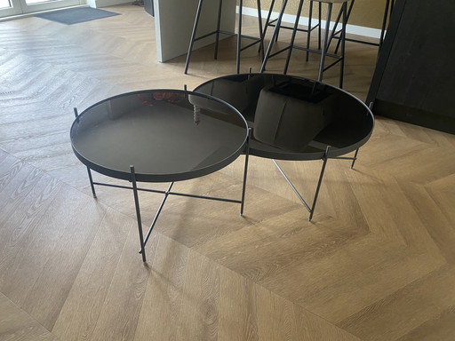 2 coffee tables from Zuiver black