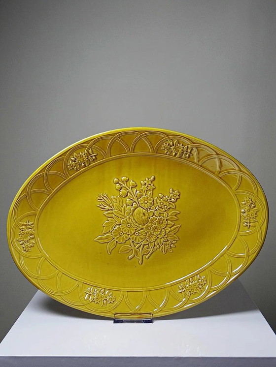 Grand plat ovale Bordallo Pinheiro en faïence jaune, Portugal – Vaisselle, Porcelaine, Vintage (photo 2 of 13)