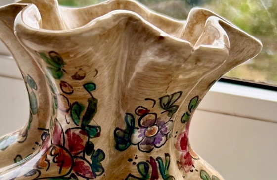 Image 1 of jarrón pintado