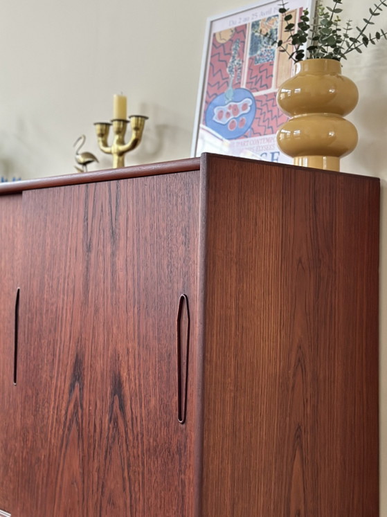 Mobile pensile vintage in legno di teak danese, anni '50/'60/'70 – Credenze alte, Wood (photo 6 of 15)