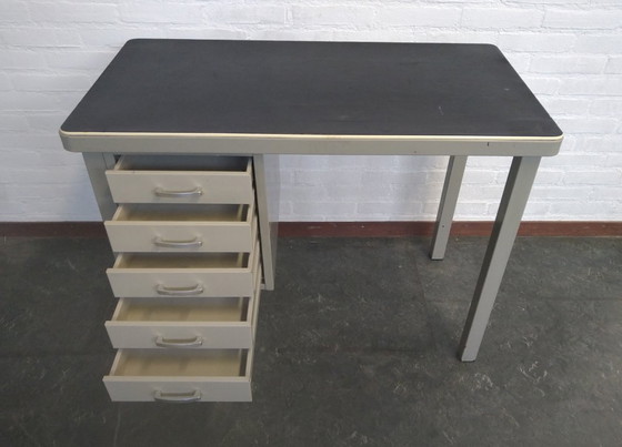 Image 1 of Gispen metalen bureautje met 5 lades 