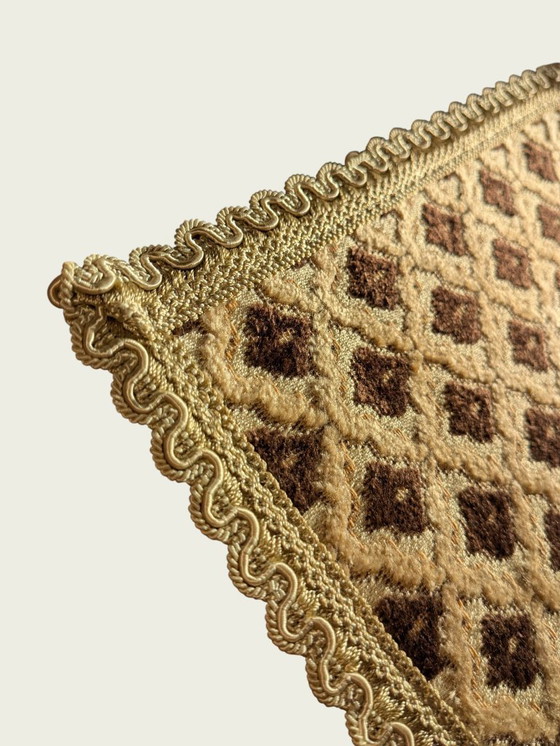 Image 1 of Vintage placemat met ruitpatroon en gouden rand – jaren 70/80, 28x28 cm