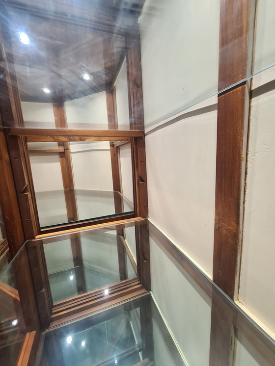 Image 1 of Vetrina angolare in TEAK/TECK con faretti LED (p = 50cm e h = 210cm)