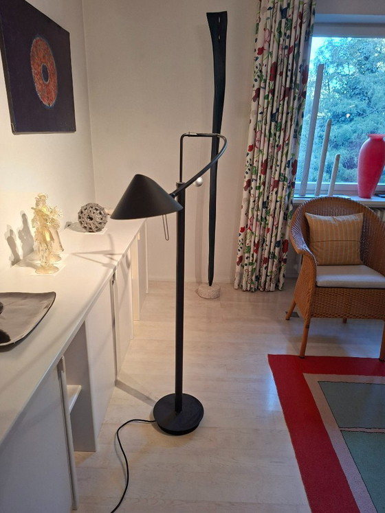 Image 1 of Artemide Nestore Terra – designicoon van Carlo Forcolin