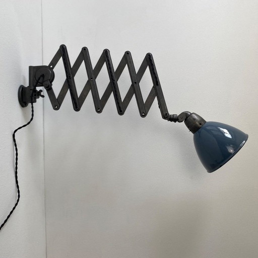 ANTIGUA LÁMPARA ACORDEÓN INDUSTRIAL "SIEMENS