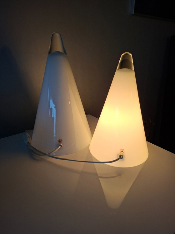 Image 1 of Lampe tipi ILU di Vetro, cône en verre de 35 cm et 30 cm, vendue ensemble.