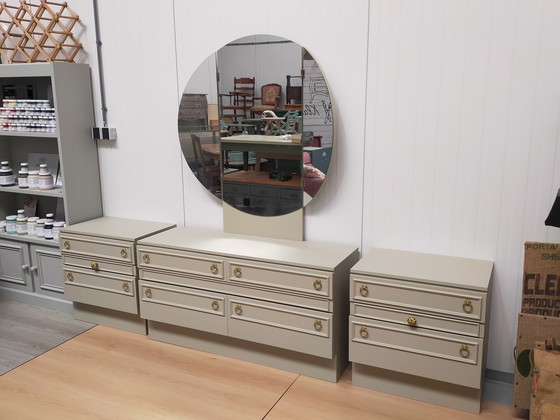 Image 1 of Coiffeuse vintage avec 2 tables de chevet