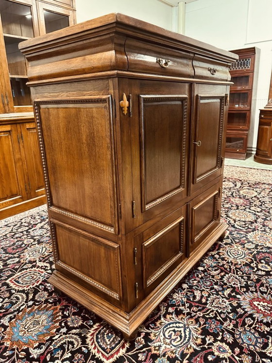 Mobile classico con intarsi – Mobili contenitori, Legno, Ottone (photo 3 of 18)