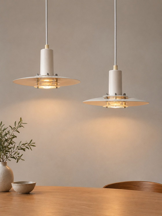 Set di 2 Lampade a sospensione vintage Lyfa Model 4020 design danese – anni '70/'80 – Alluminio (photo 11 of 11)