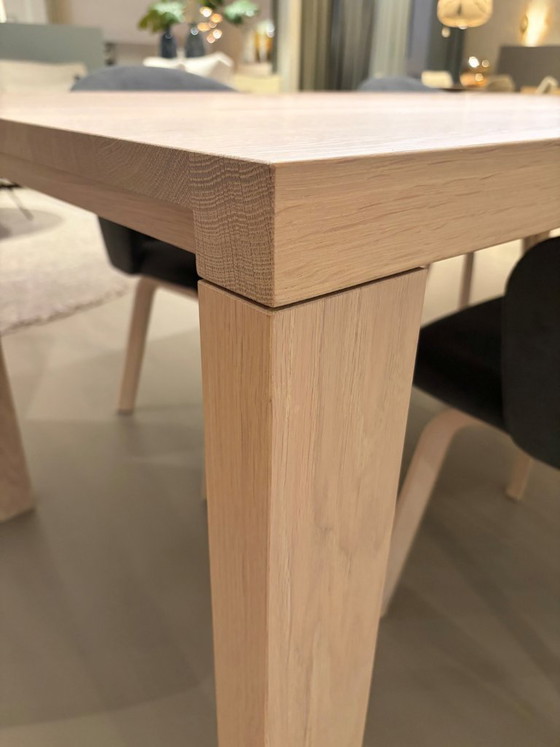 Image 1 of Arco Essenza dining table