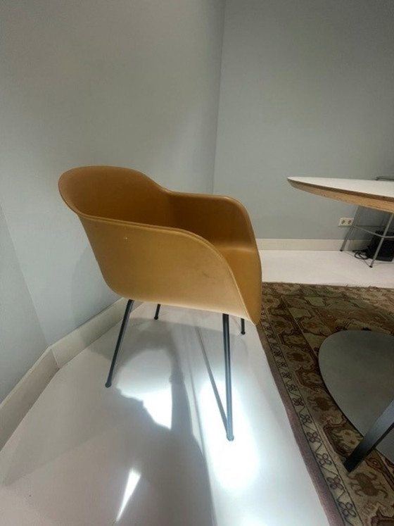 Muuto Chair, Fiber Armchair Tube Base in Ochre – Metal (photo 3 of 5)