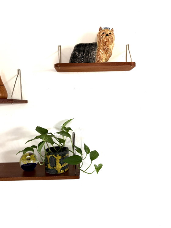 Set of 3 Danish teak & brass wall shelves ‘60 – Shelving unit, Wood (photo 4 of 10)