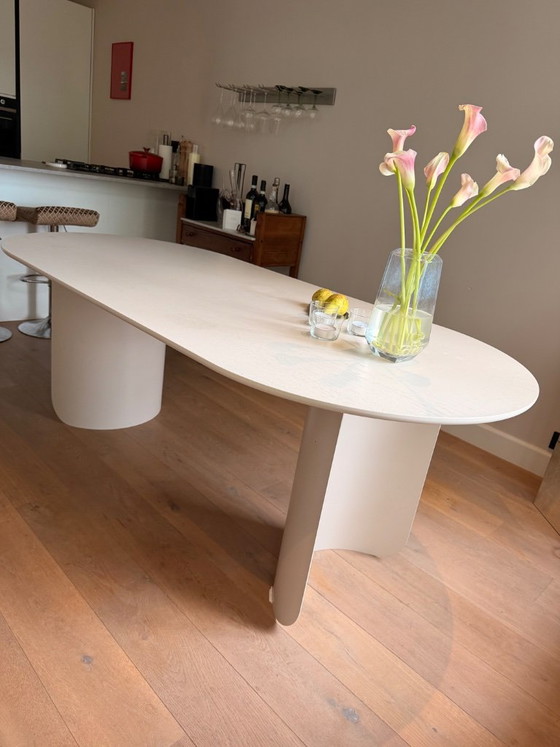 FEST Plateau oval dining table - sand – Wood (photo 3 of 8)