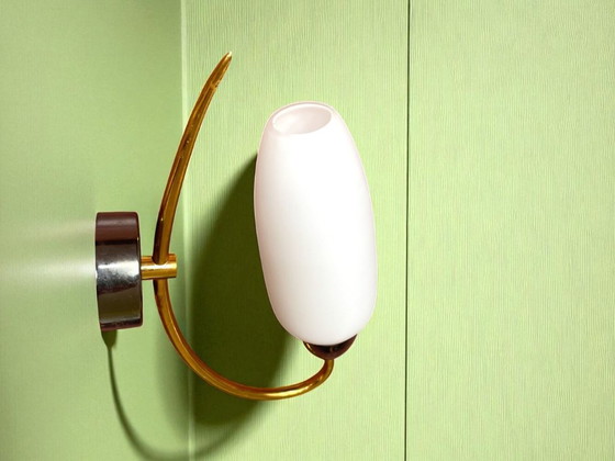 Image 1 of Lampada applique minimalista in vetro opalino