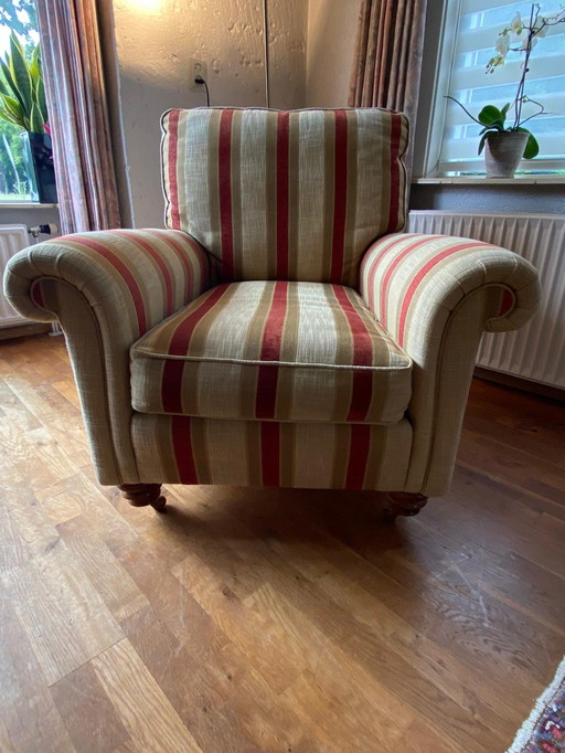 Duresta Fauteuil Belvedere Met Koperen Zwenkwielen