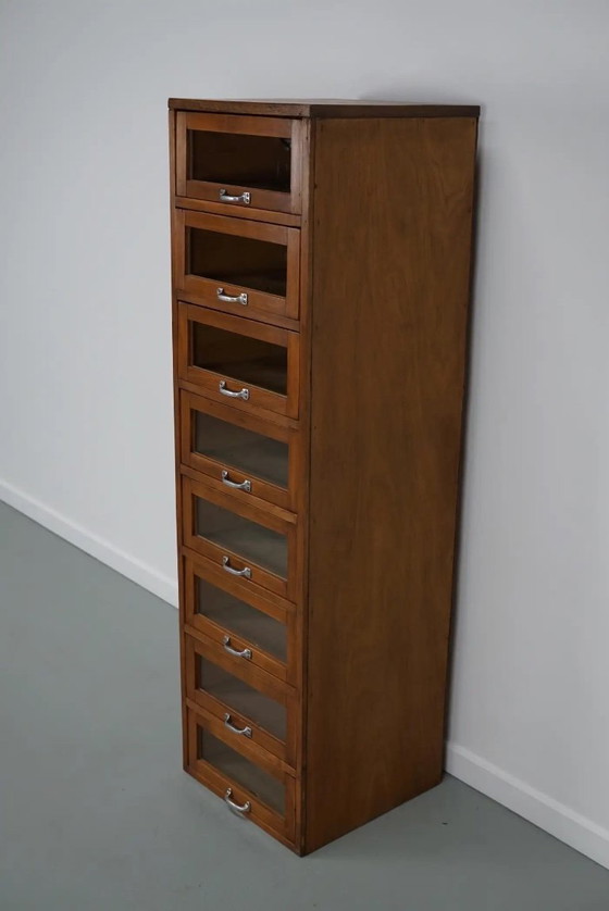 Image 1 of Armoire/vitrine de mercerie vintage allemande en hêtre/chêne, années 1950