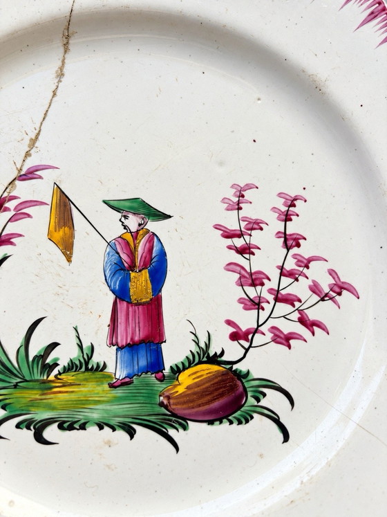 Les Islettes Teller im Chinoiserie-Stil, 18.-19. Jahrhundert, Tischdekoration, Keramik, Mehrfarbig (Foto 3 von 8)