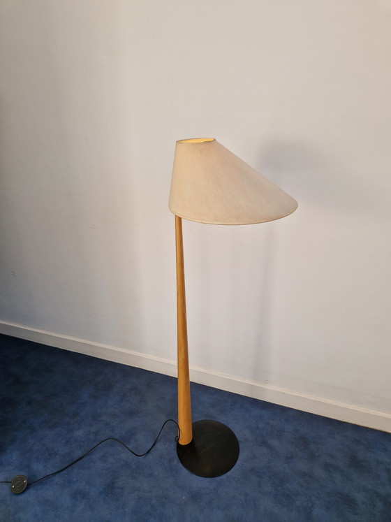 Image 1 of Vintage Design wooden floor lamp stylish natural