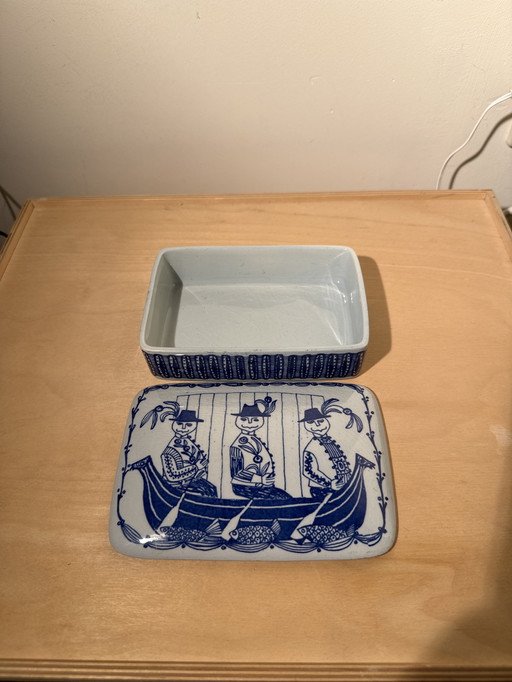 Gâteau en porcelaine bleu Stavanger Flint