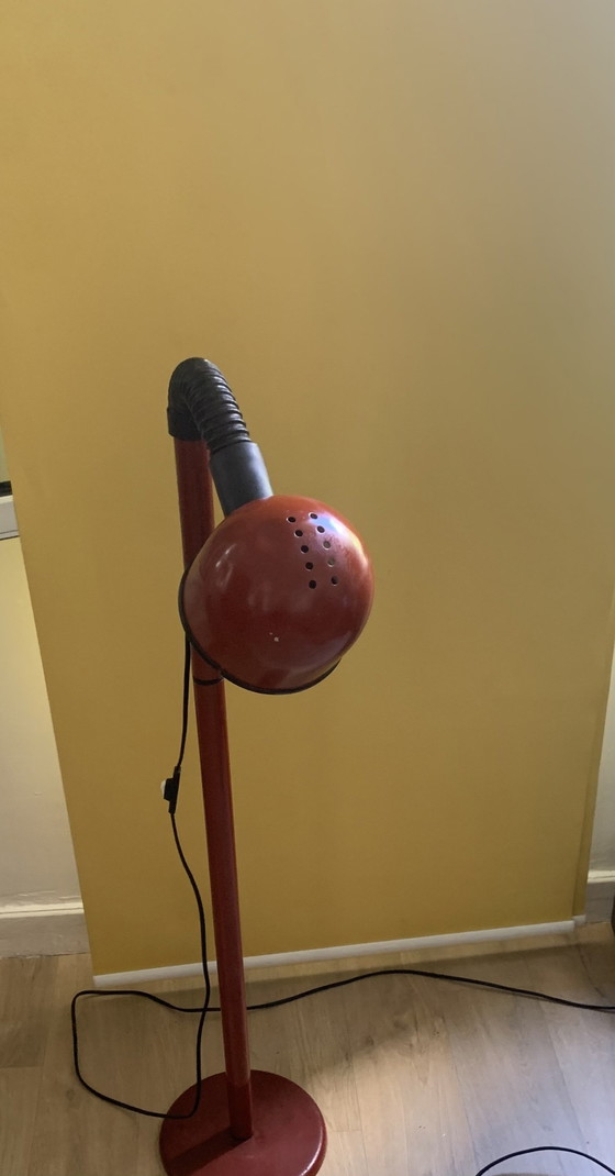 Groot, zeldzaam model in bordeauxrood - ALDA Type 1 - Zweden, jaren 70 – Vloerlampen, Metal, Rubber (photo 4 of 15)