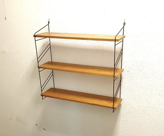 Image 1 of Vijftiger jaren wandrek met drie schappen 