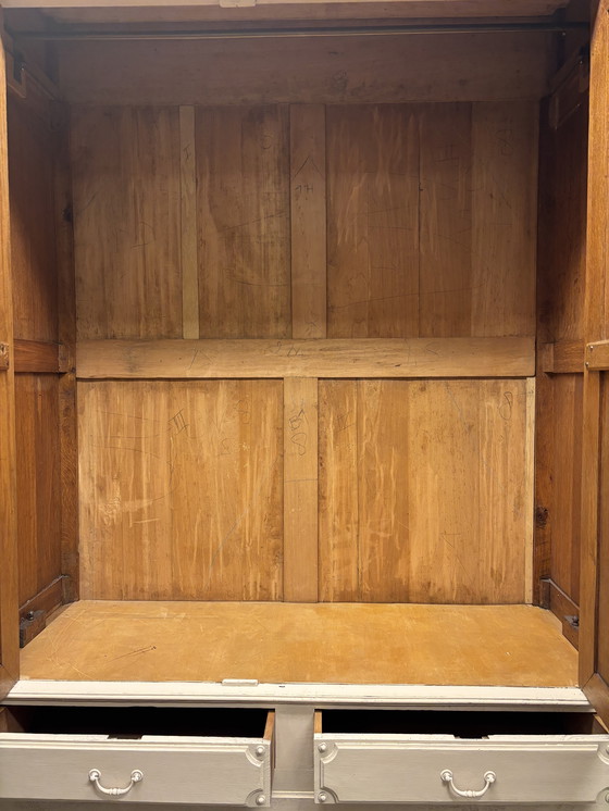 Image 1 of Brocante kledingkast