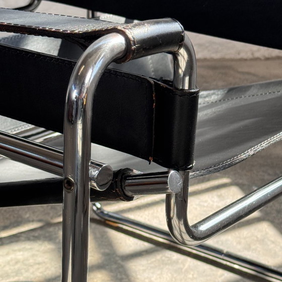 Image 1 of Set van 2 Marcel Breuer "Wassily" stoelen met bijpassende salontafel voor Knoll, 1990