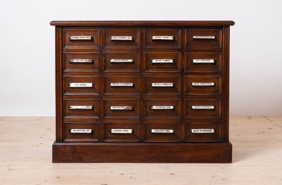 Image 1 of Cassettiera da farmacia, in legno massello di quercia, restaurata, inizio XX secolo.