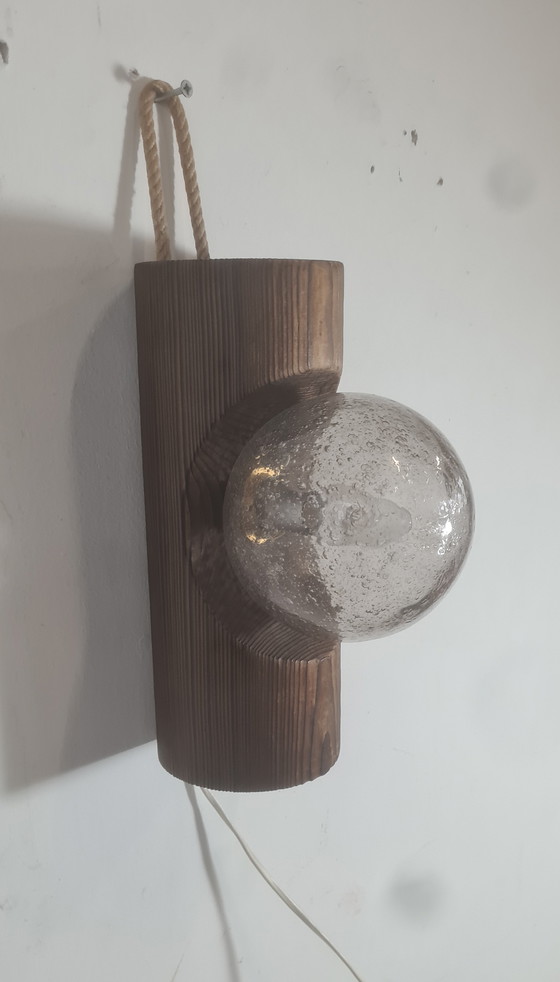 Image 1 of Lámpara de pared domesticada