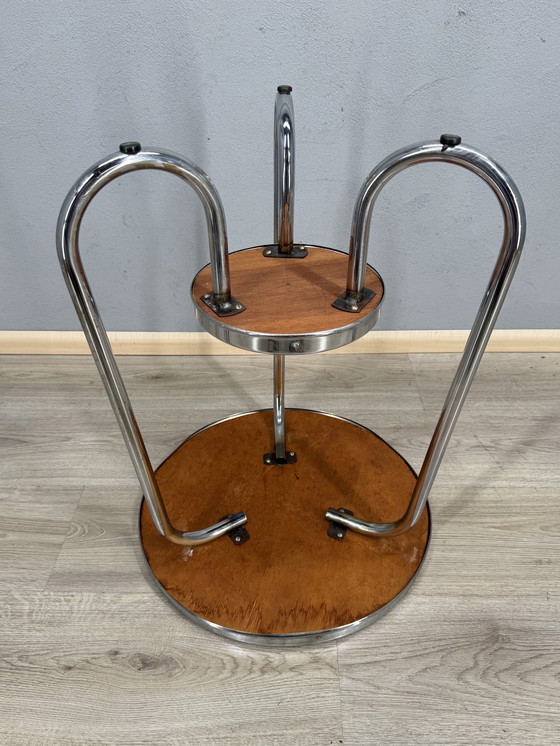 Image 1 of Table d'appoint Art déco intemporelle - chrome et verre noir