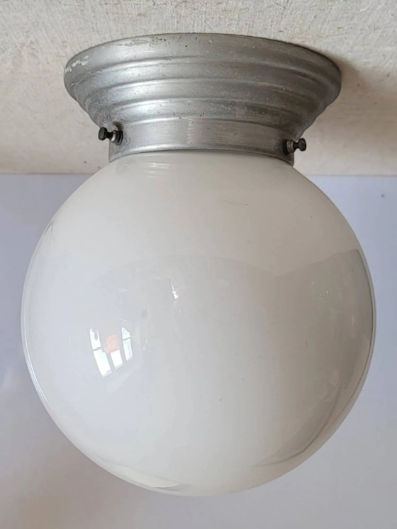 Plafoniera a sfera in vetro opale – Plafoniere, Crystal, Glass, Art Deco (photo 3 of 7)