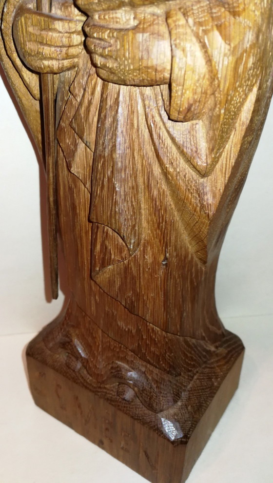 Image 1 of Statuetta antica vintage in legno massello intagliato dell'abate St Méen / anni '50